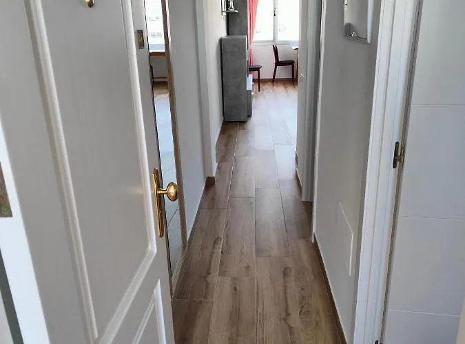 Residencial Molinos Con Piscina, Tv Internacional Y Wifi * Playa del Ingles (Gran Canaria)